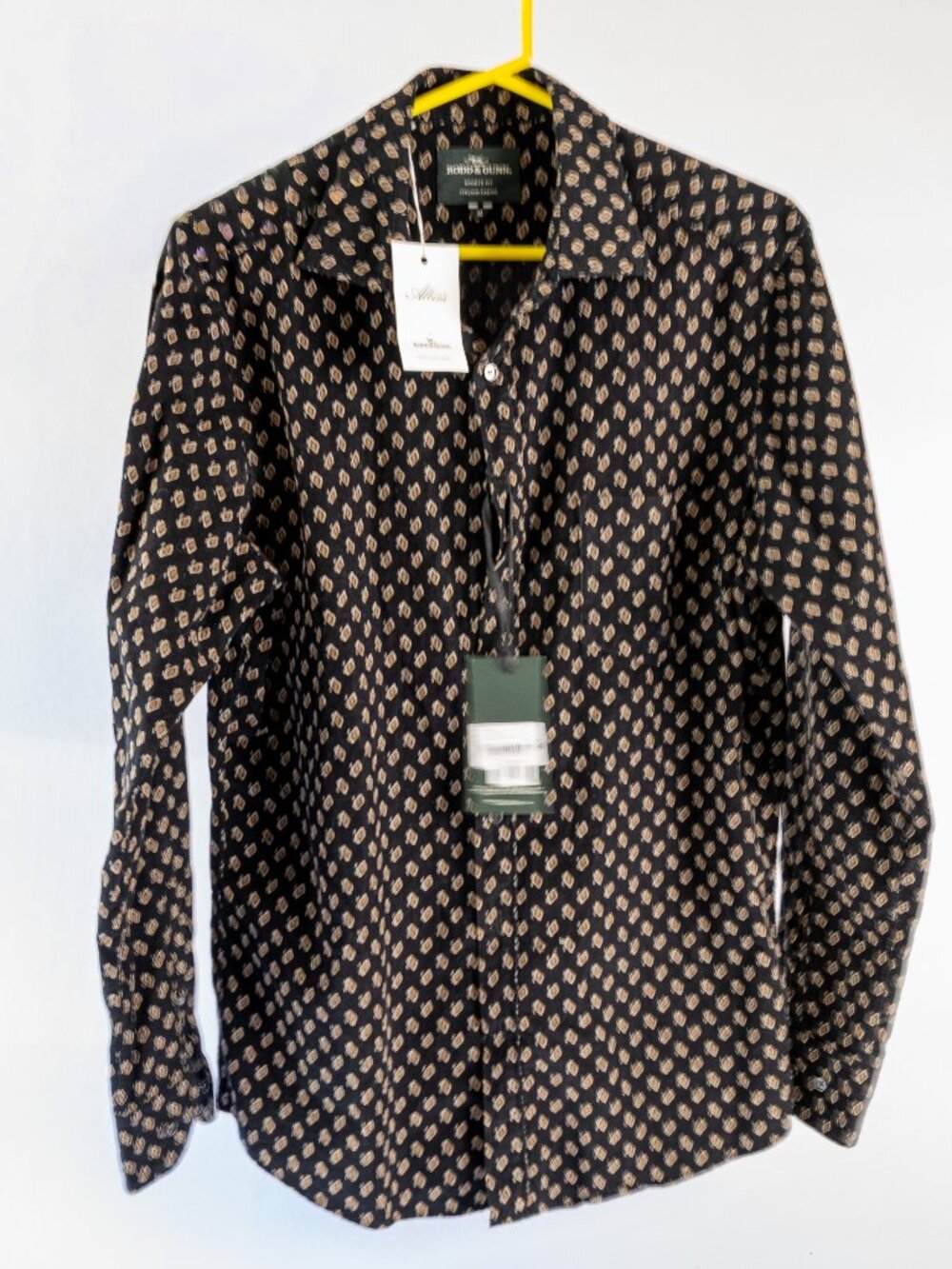 NWT Rodd & Gunn Men’s Medium Italian Fabric Sports Fit Button Shirt Black Print